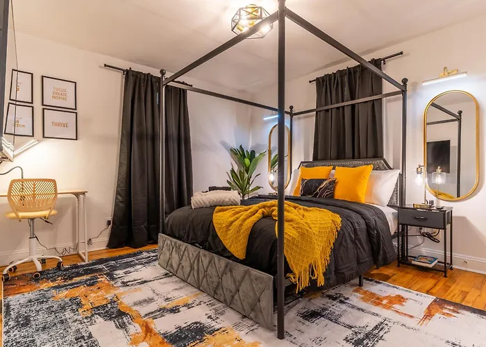 Special Offer! Cozy Luxe 2Br Getaway, Sleeps 4, Ideal For Business Travelers, Couples, Families, Near Dt Raleigh