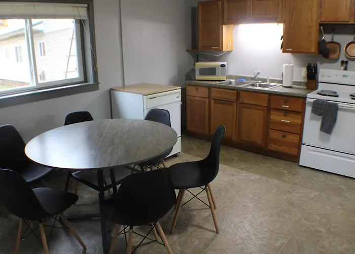 Wp2 Pet Friendly Keweenaw Apt W Ev Charger Onsite