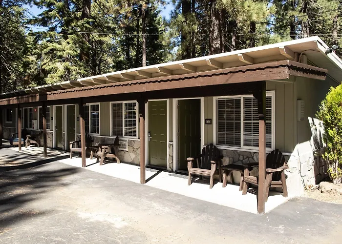 Emerald Bay Lodge