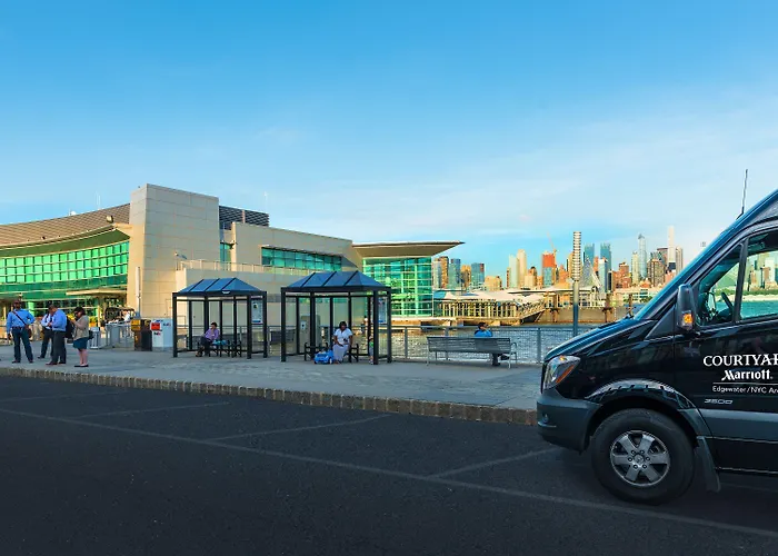 Courtyard By Marriott Edgewater Nyc Area