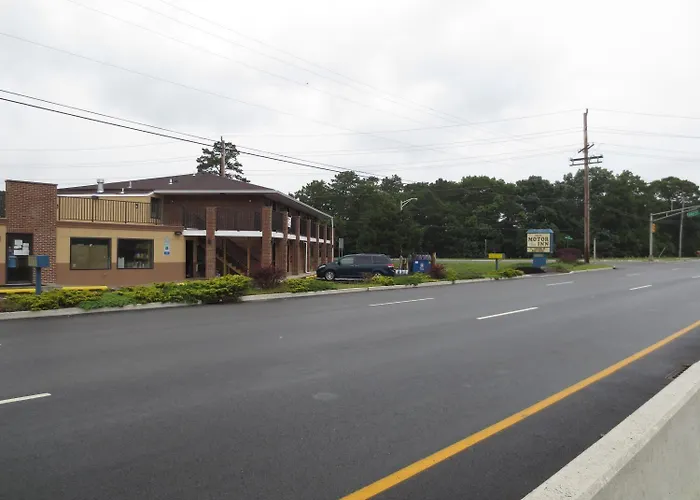 Brick Motor Inn