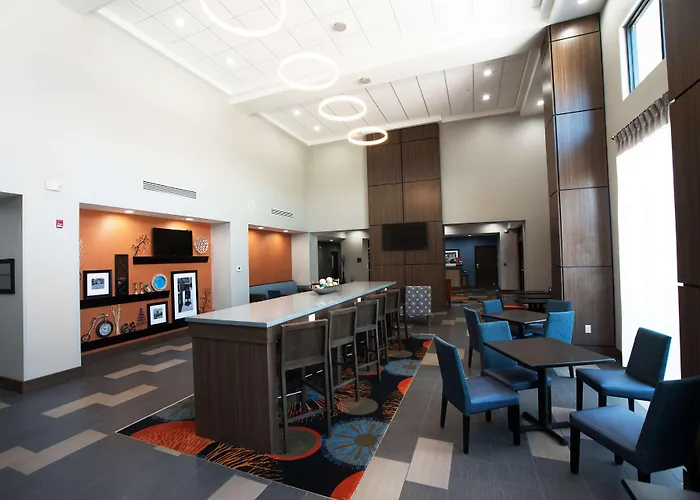 Hampton Inn & Suites Stillwater West