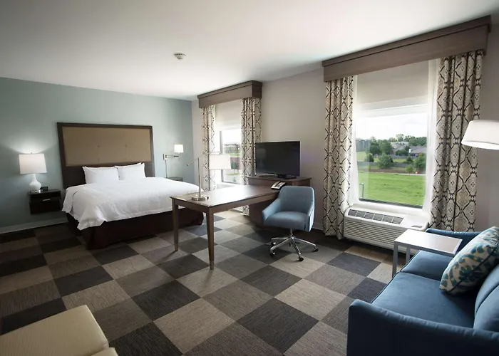 Hampton Inn & Suites Stillwater West