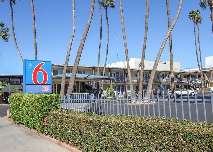 Motel 6 San Diego, CA Airport Harbor
