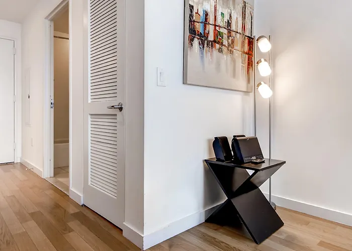 Downtown Luxury Suites