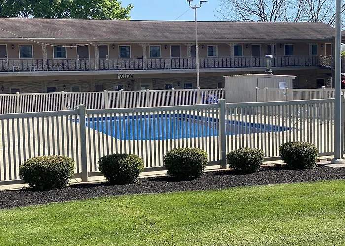 White Rose Motel - Hershey