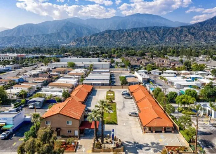 Oak Park Motel