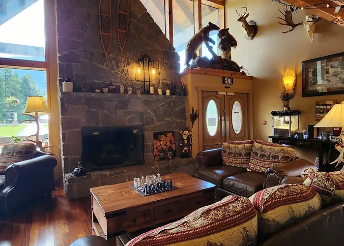 Cowlitz River Lodge