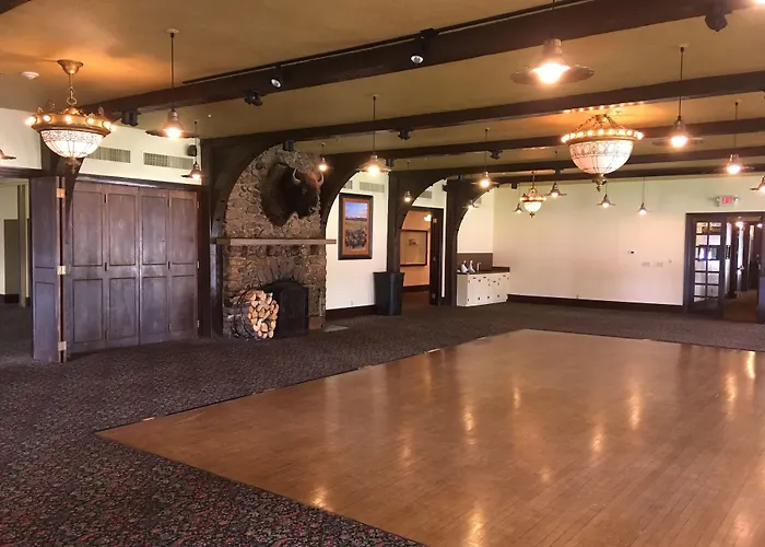Sheridan Inn - Best Western Signature Collection