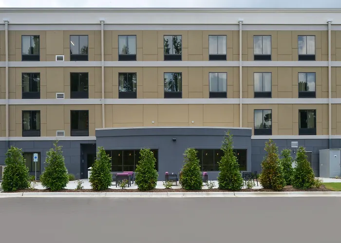 Holiday Inn Express And Suites Bryant - Benton Area By Ihg