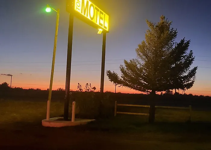 Tops Motel