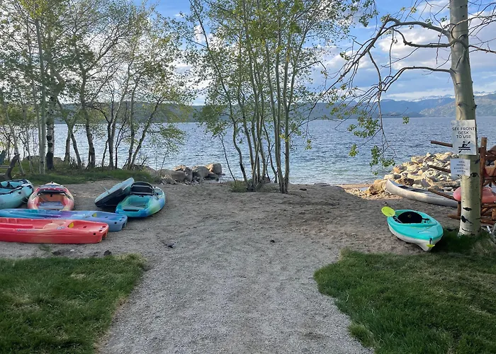 Lakeside Lodge Resort And Marina