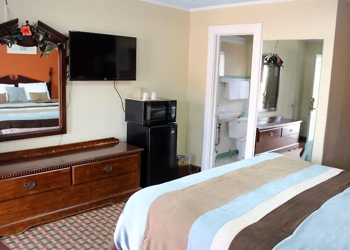 Savannah Motel