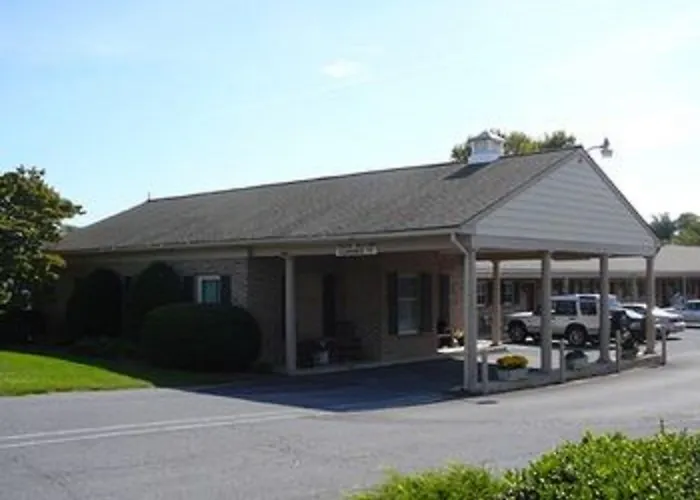 Country Squire Inn And Suites