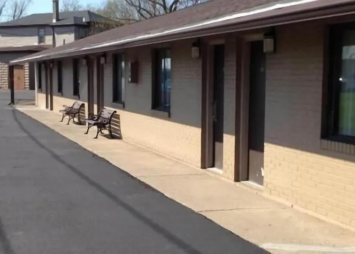 Stadium View Inn