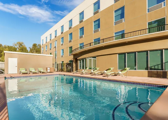 Holiday Inn Express & Suites Oakhurst-Yosemite Park Area By Ihg