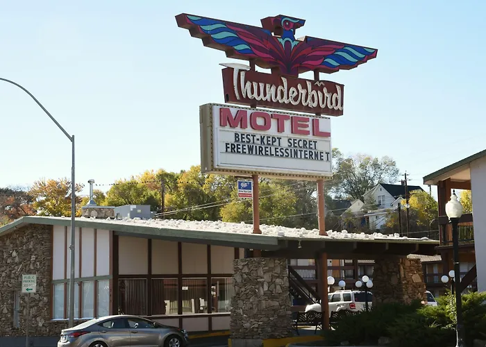 Thunderbird Motel