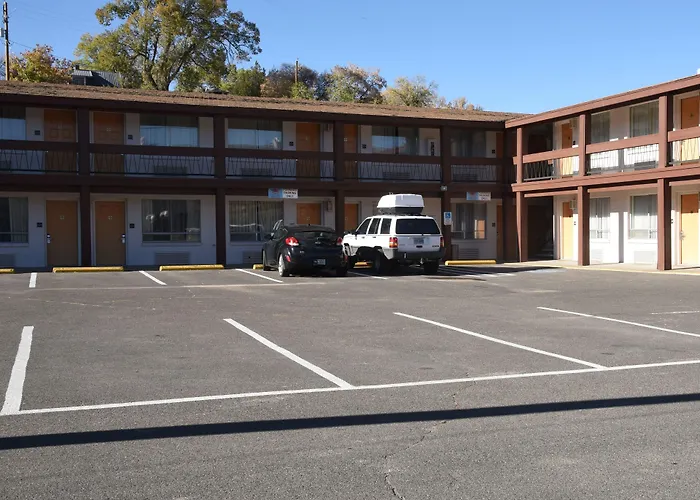 Thunderbird Motel