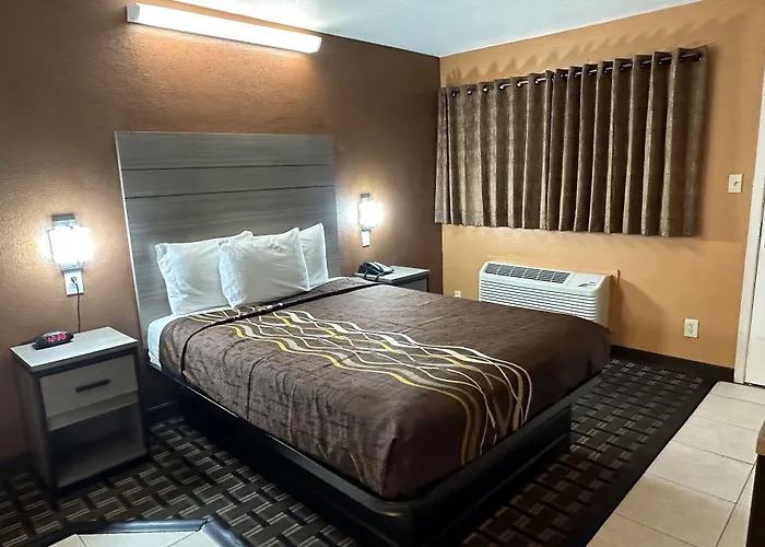 New Corral Motel