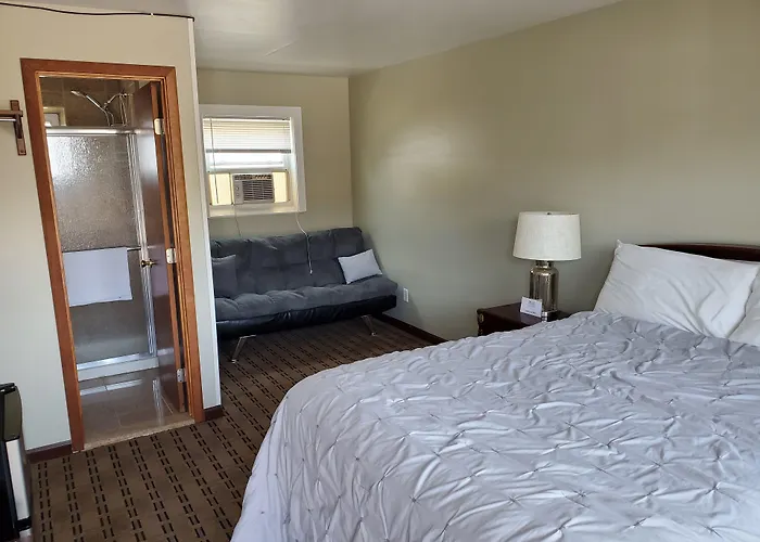 Golden Gate Lodging