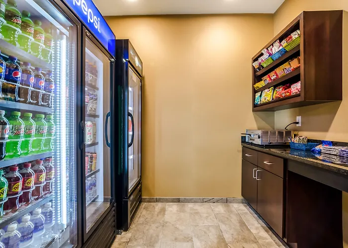 Cobblestone Hotel & Suites - Mccook