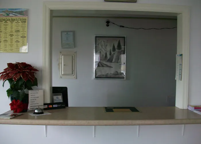Skyland Inn - Bristol