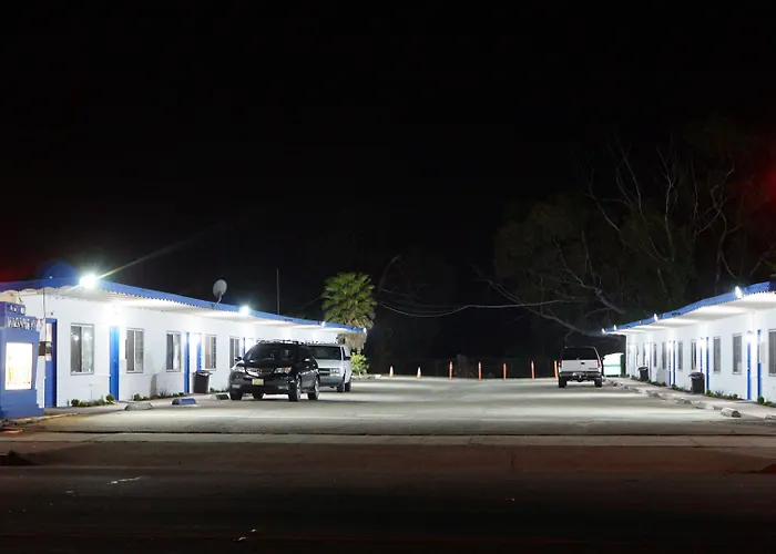 White Caps Motel