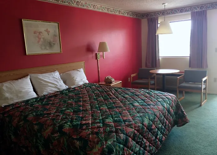 Western Motel - Camilla