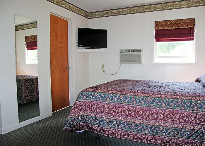 Potsdam Inn