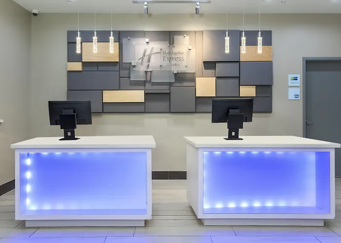 Holiday Inn Express & Suites Houston - Hobby Airport Area By Ihg