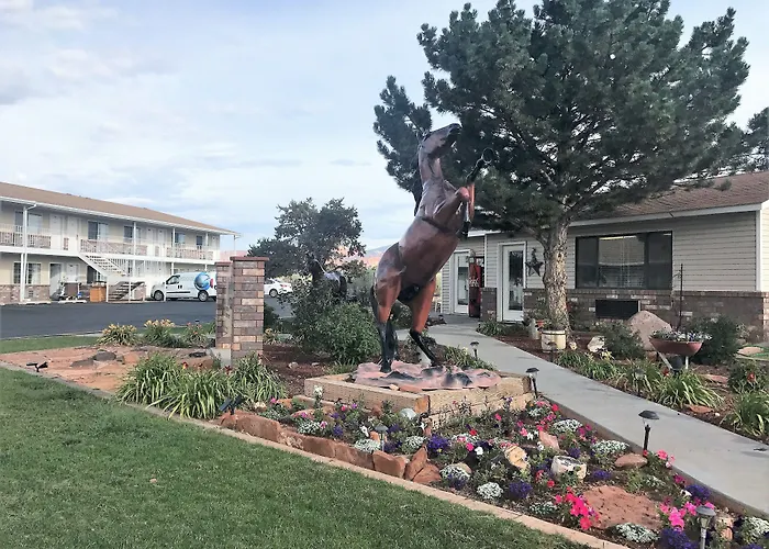 Broken Spur Inn & Steakhouse