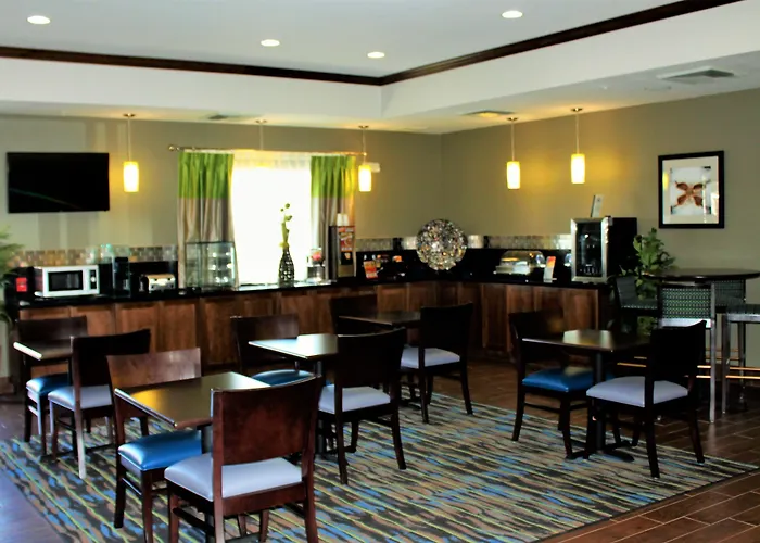 Best Western Plus Denver City Hotel & Suites