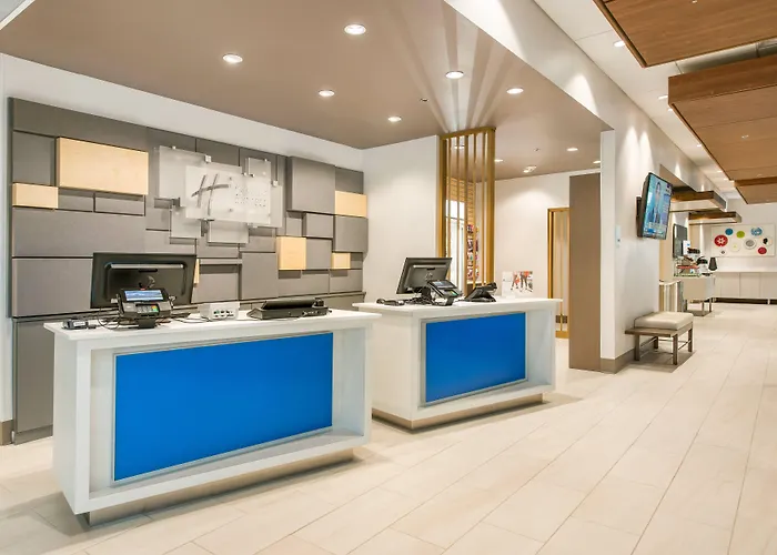 Holiday Inn Express & Suites - Carrollton West By Ihg