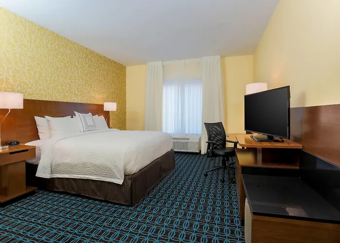 Fairfield Inn & Suites By Marriott Alexandria