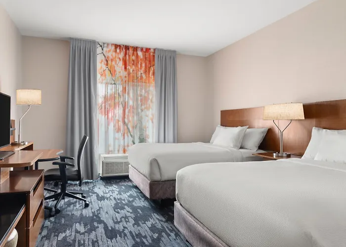 Fairfield Inn & Suites By Marriott Alexandria