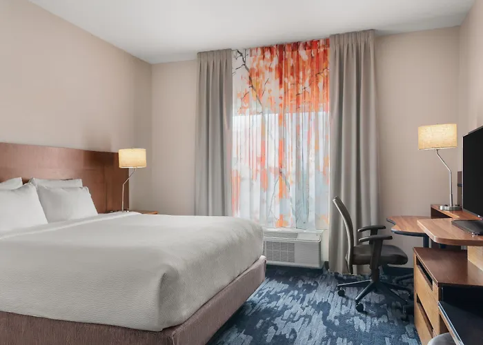 Fairfield Inn & Suites By Marriott Alexandria