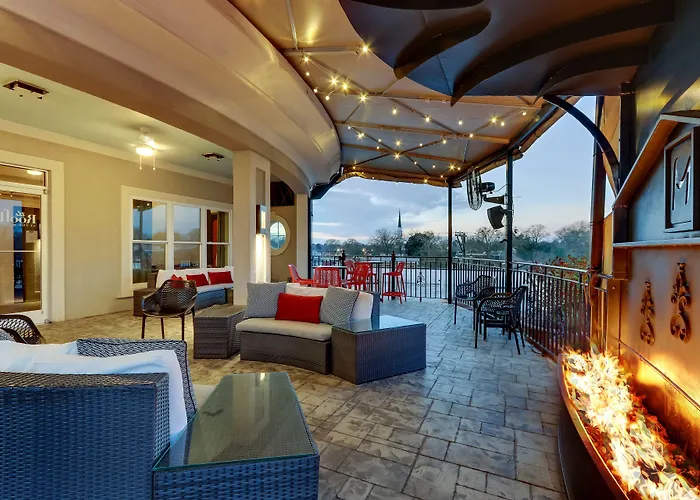 The Mantissa Hotel And Rooftop Bar