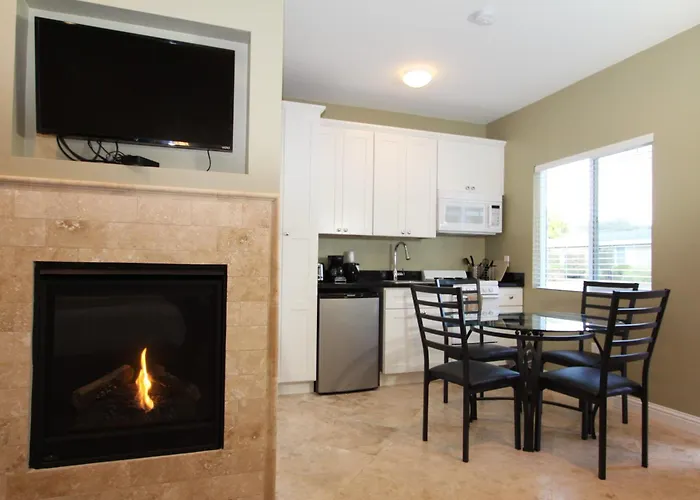 Monterey Peninsula Inn