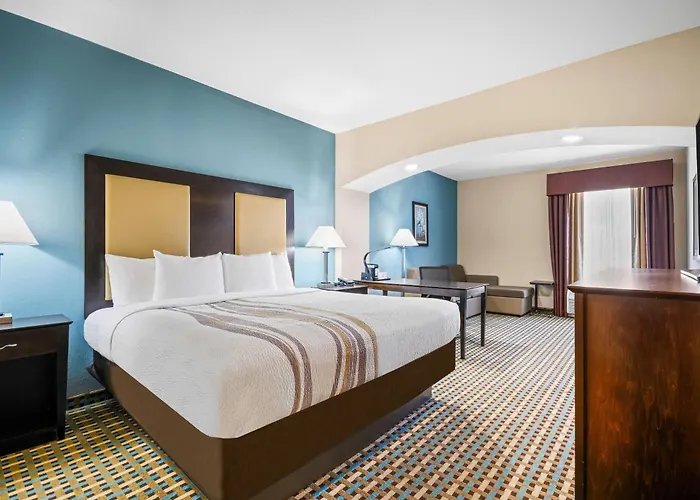 La Quinta By Wyndham Stonington-Mystic Area