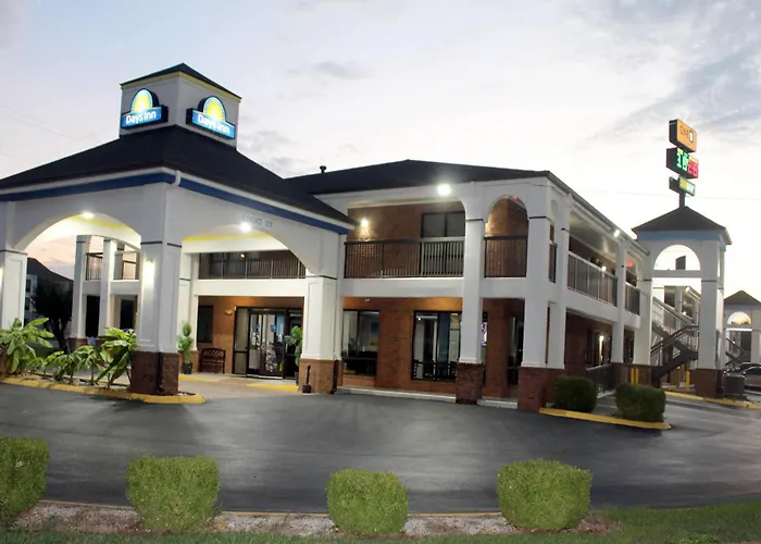 Days Inn By Wyndham Franklin