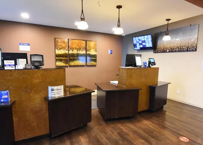 Best Western Point South