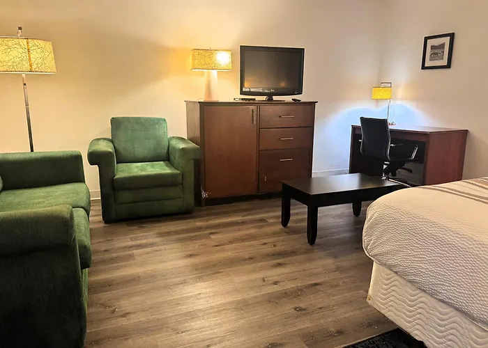 Baymont By Wyndham Meridian