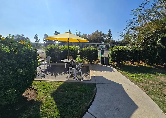 Quality Inn & Suites Tulare