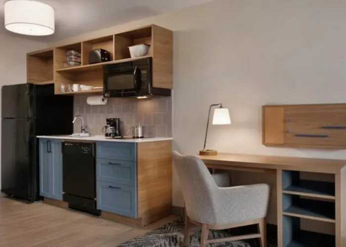 Candlewood Suites Houston Space Center - Webster