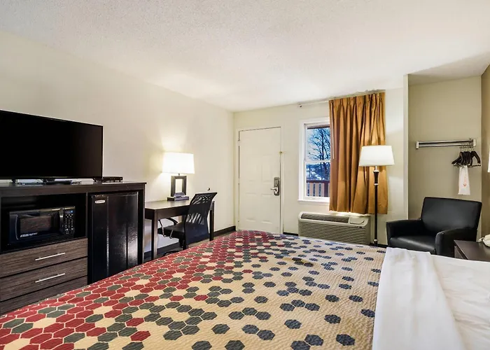 Econo Lodge Glade Springs I-81