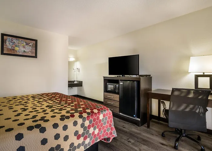 Econo Lodge Glade Springs I-81