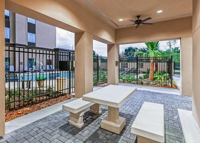 Hampton Inn & Suites Houston I-10 West Park Row, Tx