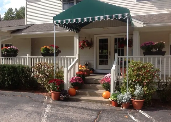 Golden Apple Inn