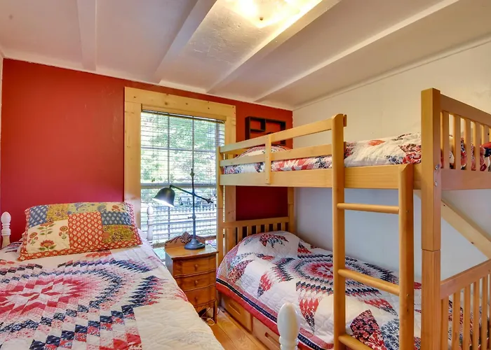 Mountain Cottage W/ Views Near Tail Of The Dragon!