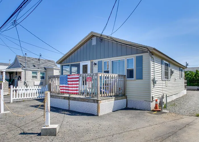 Cozy Hampton Cottage Near Marina & Nightlife